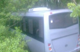 Под Тулой междугородний автобус улетел в кювет