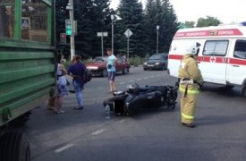 В Тульской области столкнулись мотоцикл и трактор