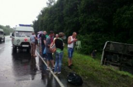 В Тульской области перевернулся автобус