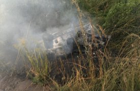В Туле после авария загорелся автомобиль
