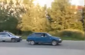 В Щекино пьяный водитель перевернулся на машине, удирая от полицейских