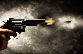 В Тульской области бывшая сотрудница полиции переоформляла изъятое огнестрельное оружие на третьих лиц