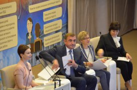 Что написал Алексей Дюмин в «Книге добрых пожеланий»?