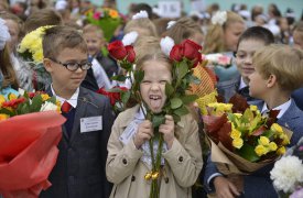 На торжественных линейках тульским первоклассникам вручили значки