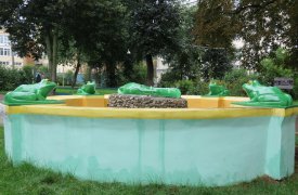 В Туле восстановили фонтан 30-х годов с лягушками и крокодилом