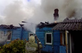 В Ясногорском районе сгорел деревянный дом