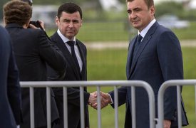 Алексей Дюмин поздравил коллегу из Ярославской области с днём рождения