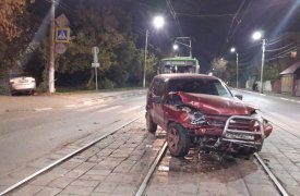 В Туле пьяный автомобилист устроил ДТП на Оборонной