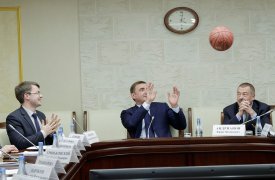 Алексей Дюмин пообещал развивать в Туле баскетбол