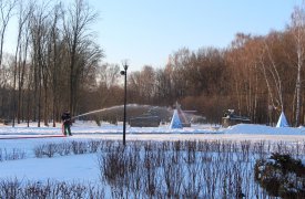 В Центральном парке Тулы начали заливку катка на большом кругу