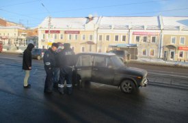 В Туле водитель сбил выходящего из трамвая пенсионера