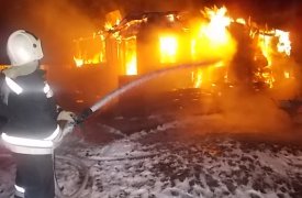 В Заокском районе загорелся дом