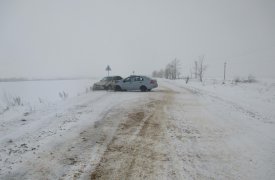 Под Тулой «Шевроле» и «Саманд» не поделили дорогу