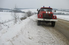 В Тульской области водитель «Матиза» попал в больницу из-за встречи с деревом