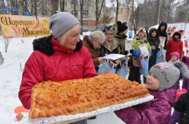 Во дворе дома по пр. Ленина, 82/Агеева, 1а прошел праздник двора
