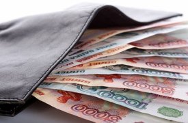Бывший работник АЗС пришёл пообщаться с коллегами и украл из подсобки деньги