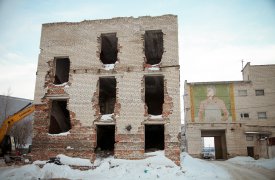По просьбе жителей в Туле сносят здание бывшего профилактория МВД