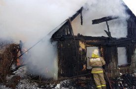 Пожар в Большой Туле полностью уничтожил жилой дом