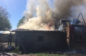 В посёлке Мошок под Новомосковском сгорел частный дом