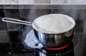 В тульских магазинах может продаваться фальсифицированная «молочка»