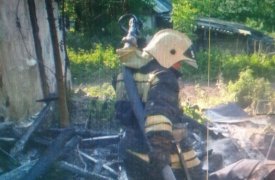 В Туле в результате пожара два дома остались без крыш и без сараев