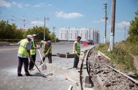 На Зареченском мосту отремонтировали разрушенные блоки ограждения
