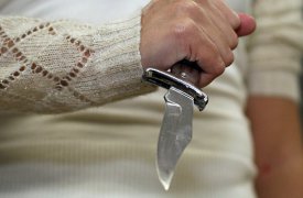 В Новомосковске пенсионерка зарезала собственного мужа