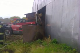 В Тульской области сгорел ангар с сеном