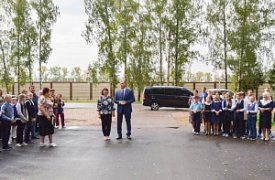 Алексей Дюмин посетил Центр образования №49 города Тулы