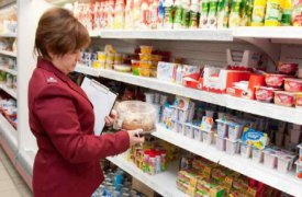 В двух магазинах Щекинского района выявили небезопасные продукты