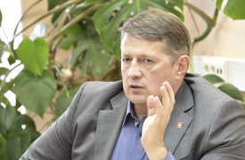 Евгений Авилов рассказал о своих любимых предметах в школе