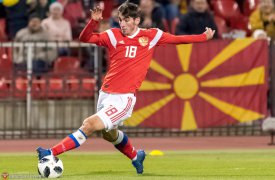 «Арсеналец» Зелимхан Бакаев помог молодежной сборной России разгромить команду Македонии