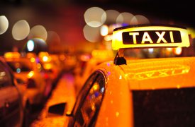 В Тульской области начала работу горячая линия по вопросам такси и каршеринга
