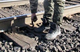 Житель Новомосковска воровал стыковочные элементы железнодорожных путей