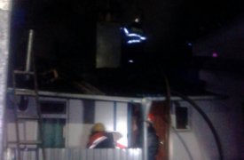 На улице Верхняя Студенка в Туле загорелся дом