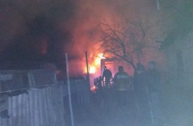 При пожаре в поселке 10 Лет Октября пострадал человек
