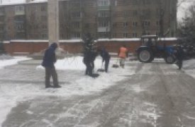 На кладбищах Тулы прошла уборка территорий