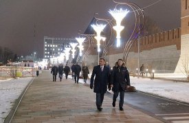 Алексей Дюмин проинспектировал оформление новогодней столицы России