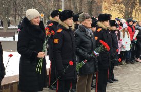 В сквере «Славянский бульвар» состоялся торжественный митинг, посвящённый 77-й годовщине обороны города-героя Тулы