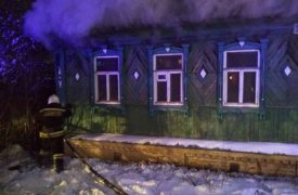 Ночью в Туле 18 пожарных тушили жилой дом
