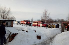 В Щекинском районе 8 пожарных тушили жилой дом