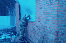 7 человек тушили горящий дом под дачу в Щекинском районе