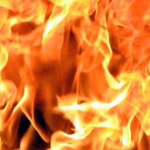 При пожаре в торговой палатке в Богородицке пострадали четыре человека