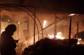 8 человек тушили горящий дом в Ясногорском районе