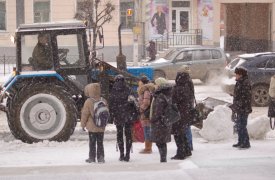 Улицы Тулы убирают 78 единиц техники и 132 человека