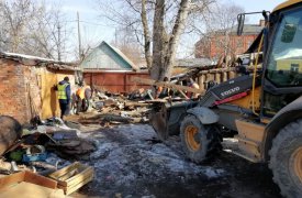 В Туле на ул. Пирогова продолжается снос незаконных построек