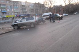 В ДТП на ул. Оборонной в Туле пострадали три человека