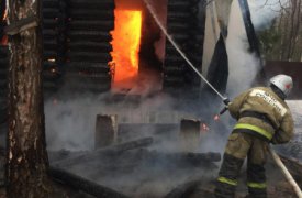 В Алексинском районе вспыхнула дача