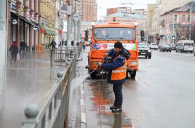 В Туле готовят к покраске ограждения безопасности