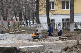 В Туле продолжается реконструкция сквера Героев